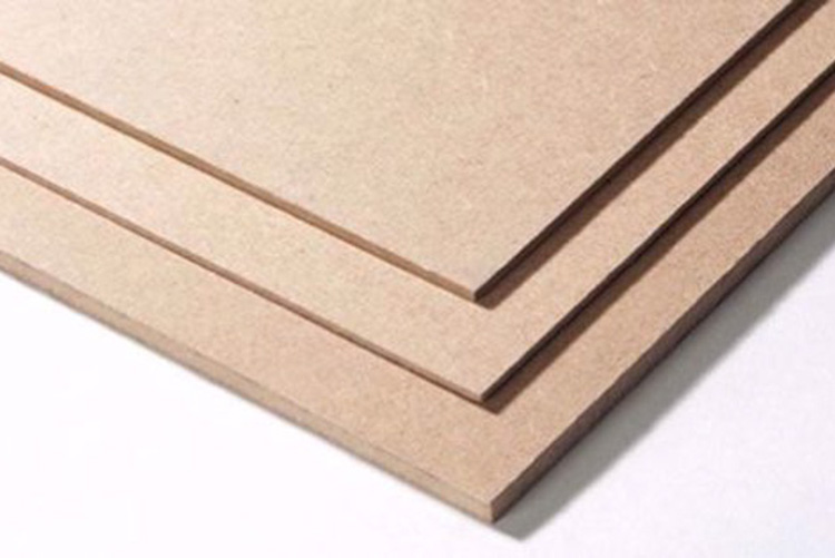 111100025 - MDF Basic 6x2440x1220 mm