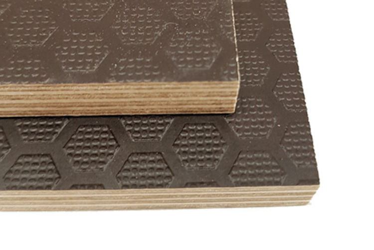 123300005 - Birchply. Hexa/F DB220/120 9x1250x2500